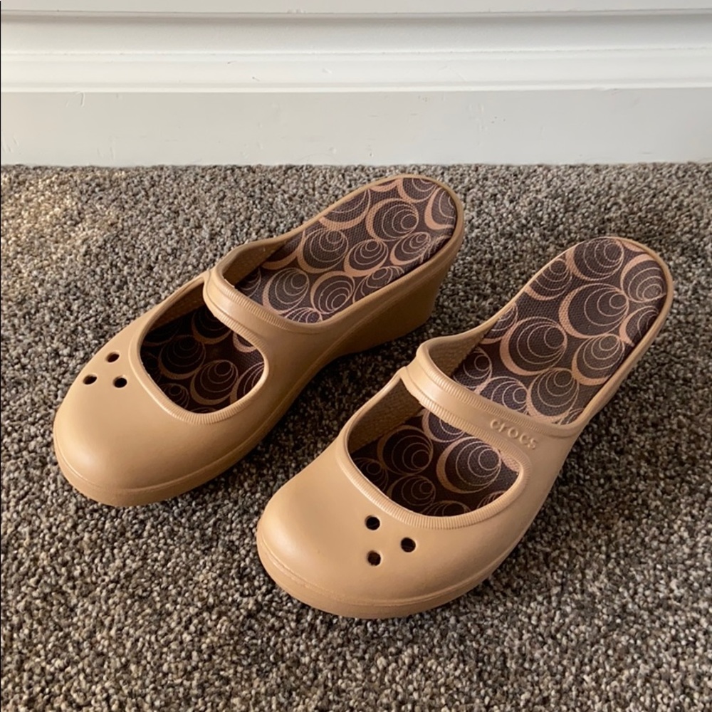 Crocs